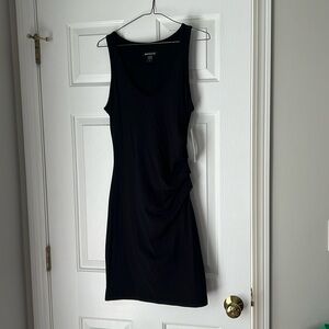 NEW WITH TAGS!! Size small Athleta Della dress.